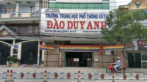 Công an phải nổ súng trấn áp khi 2 nữ sinh lớp 10 kéo người nhà đến hỗn chiến