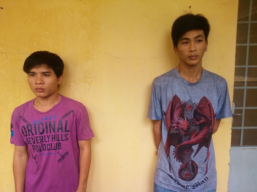 Bị truy đuổi, tên cướp bỏ bạn lại hiện trường thoát thân