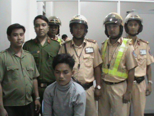 Tên trộm két sắt bị tổ CSGT bắt sau 3 tháng lẩn trốn vì…nhớ nhà