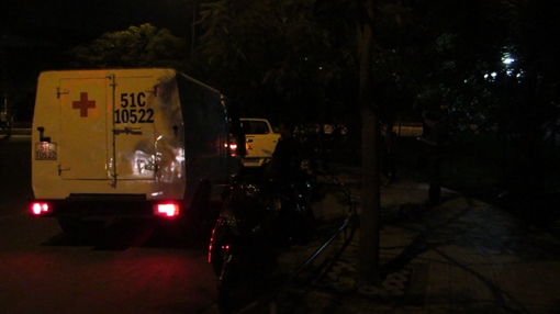 Phát hiện thanh niên treo cổ tự tử trong công viên