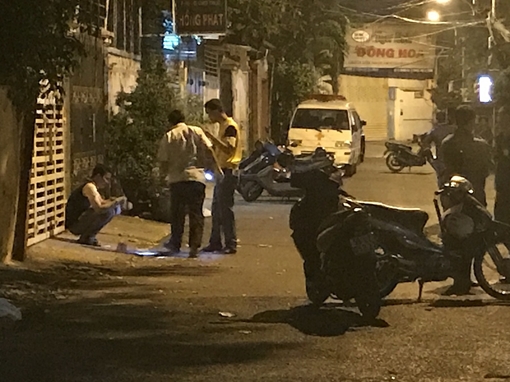 Người đàn ông bị truy sát 2 lần trên phố