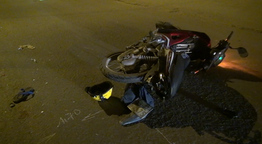 3 người nguy kịch sau vụ va chạm lúc rạng sáng