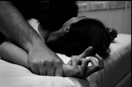 Nghi án một cô gái người nước ngoài bị gã đàn ông da đen hiếp dâm