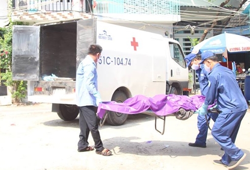 Tìm mùi hôi thối phát hiện thi thể chết nhiều ngày trong nhà