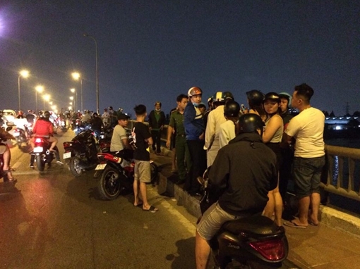 Nam thanh niên gieo mình xuống sông Sài Gòn tự vẫn