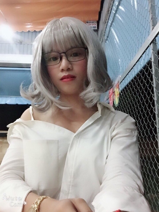 Hám của lạ, nhiều người dính bẫy hotgirl trên mạng