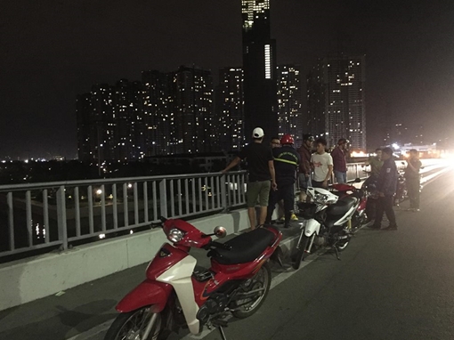 Để lại thư tuyệt mệnh, nam thanh niên nhảy sông Sài Gòn