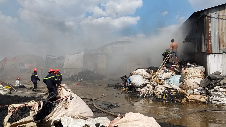 Hai vụ cháy lớn trong ngày vía Thần tài