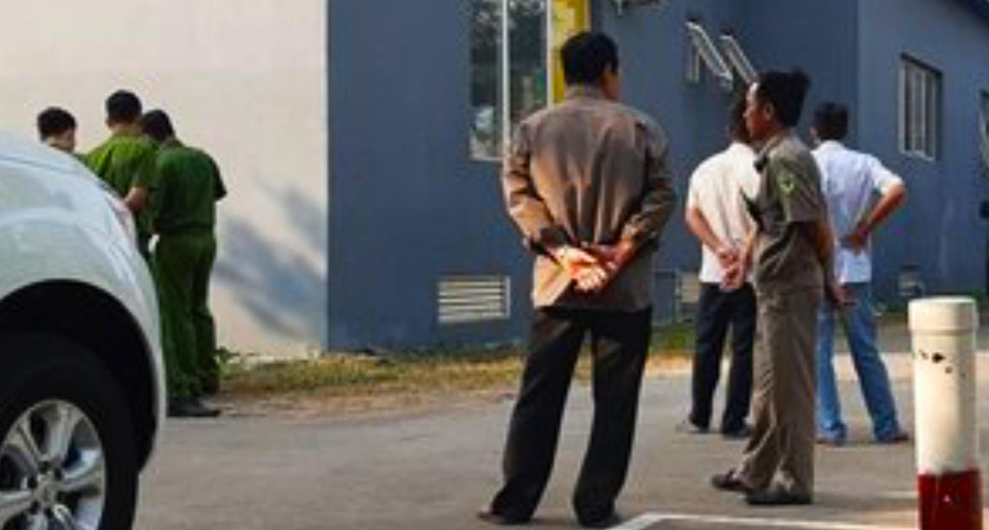 Bị bệnh hiểm nghèo, nhảy từ sân thượng xuống đất 