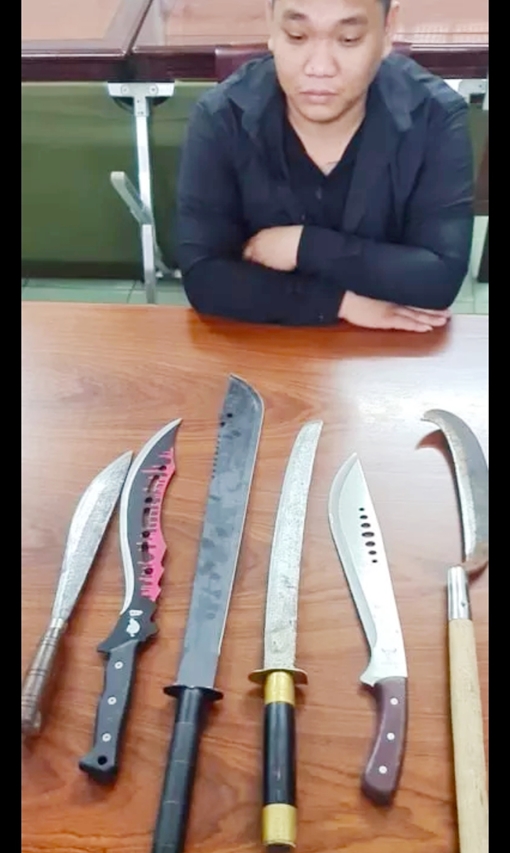 Hai nhóm mang cả bao mã tấu dàn trận "huyết chiến"