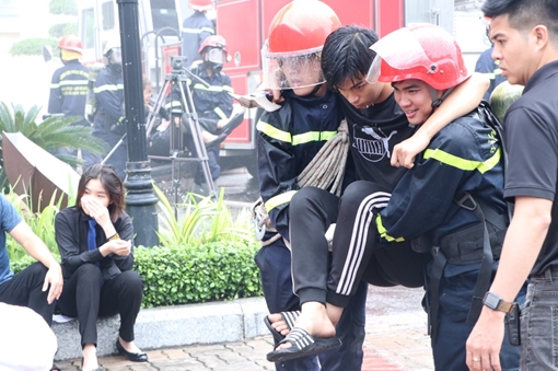 Diễn tập chữa cháy nâng cao công tác phối hợp giữa các đơn vị tham gia