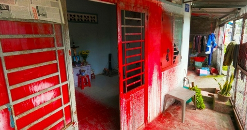 Người chết thiếu nợ, người sống bị ...khủng bố