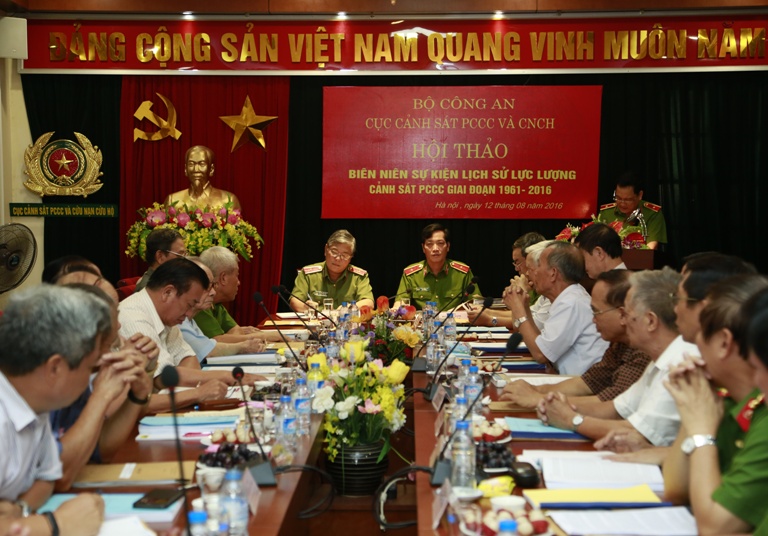 Hội thảo “Biên niên sự kiện lịch sử lực lượng Cảnh sát PCCC”