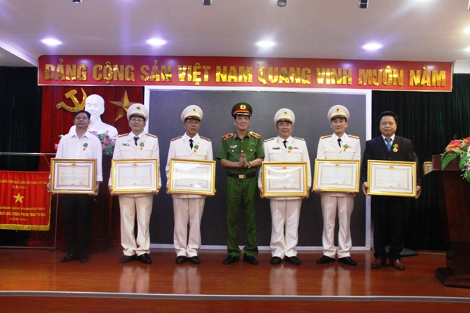 Cục Cảnh sát PCCC và CNCH tổ chức lễ trao Huân chương Bảo vệ Tổ quốc, Huy chương Chiến sỹ vẻ vang