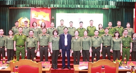 Nâng cao nghiệp vụ cho cán bộ công đoàn cơ sở 