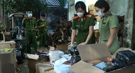 Đột kích kho mỹ phẩm, thu giữ 11 nghìn sản phẩm giả hàng hiệu