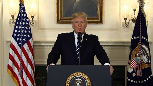 Tổng thống Mỹ trấn an người dân sau vụ thảm sát bằng chuyến thăm Las Vegas 