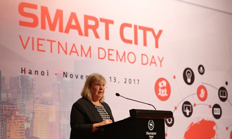 Tìm kiếm giải pháp xây dựng thành phố thông minh tại Việt Nam