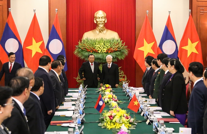 Việt Nam luôn ủng hộ mạnh mẽ Lào trong bất cứ hoàn cảnh nào