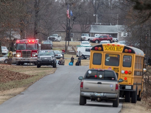 Nam sinh ở Mỹ xả súng vào bạn học, nhiều thương vong