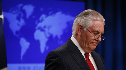 Cựu Ngoại trưởng Mỹ cảm ơn các đồng nghiệp, không nhắc đến Tổng thống