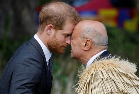 Vợ chồng Hoàng tử Anh đến New Zealand