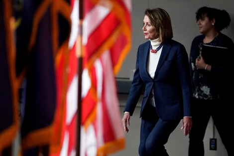 Tổng thống Mỹ chặn lãnh đạo Hạ viện ra nước ngoài bằng máy bay quân sự