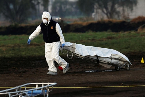 Số người thương vong trong vụ "hôi" dầu ở Mexico không ngừng tăng