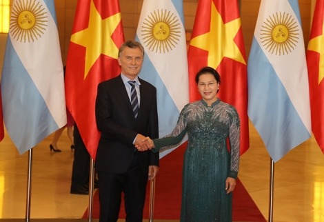 Chủ tịch Quốc hội Nguyễn Thị Kim Ngân hội kiến Tổng thống Argentina Mauricio Macri 