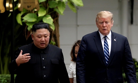 Tổng thống Trump muốn gặp Chủ tịch Kim tại khu vực phi quân sự liên Triều 