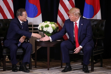 Tổng thống Mỹ-Hàn thảo luận về chia sẻ gánh nặng quốc phòng