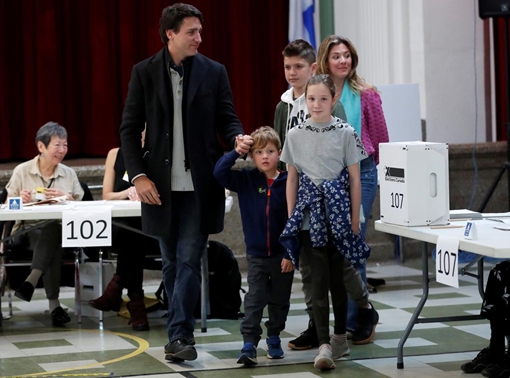 Cử tri Canada bầu cử quyết định số phận của Thủ tướng Trudeau