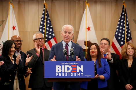 Tỷ phú Bloomberg rút lui, thêm sức mạnh cho ứng viên Biden trong bầu cử Mỹ