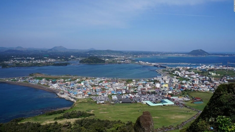 Bị kiện đòi hơn 100.000 USD vì nhiễm COVID-19 mà vẫn đi du lịch