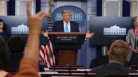 Tổng thống Mỹ tiếp tục tấn công WHO khi dịch COVID-19 diễn biến phức tạp