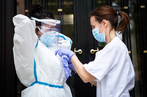 Số ca tăng chóng mặt ở Singapore, Nhật Bản tiếp tục vật lộn với COVID-19