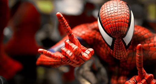 Để nhện cắn vì muốn biến thành Spider-Man 