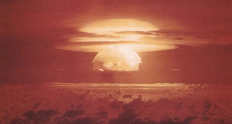 Ông Trump vô tình tiết lộ vũ khí hạt nhân "chưa một ai từng biết" 