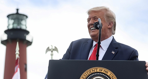 Trang web tranh cử của ông Trump bị tin tặc tấn công