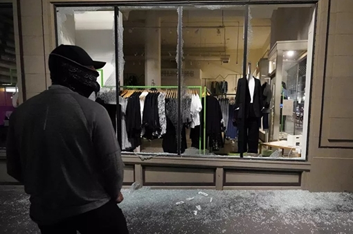 Hỗn loạn tại Mỹ khi bầu cử còn nhiều điều chưa chắc chắn