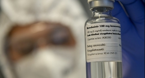 Chuyên gia y tế thế giới bất đồng về thuốc điều trị COVID-19 