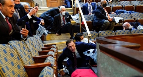 Lãnh đạo thế giới lên án vụ tấn công vào "biểu tượng nước Mỹ"