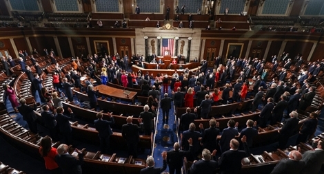 Quốc hội Mỹ làm việc trở lại sau khi bị người biểu tình xâm chiếm 