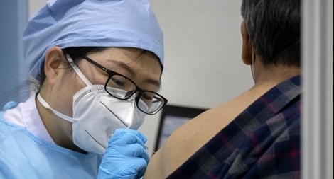 Trung Quốc xây bệnh viện chống COVID-19 trong 5 ngày