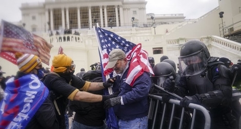 Điện Capitol được dỡ bỏ phong tỏa sau lo ngại về tấn công 