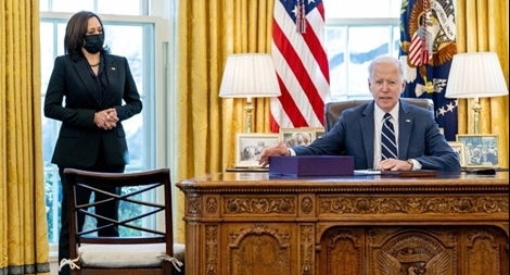 Tổng thống Mỹ điều hàng ngàn quân hỗ trợ tiêm vaccine toàn quốc 