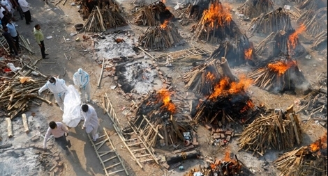 Thế giới mở rộng vòng tay giúp đỡ Ấn Độ trong cơn bão COVID-19 