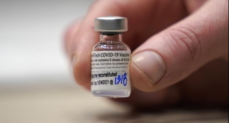 Mỹ cấp phép tiêm vaccine cho trẻ em từ 12 tuổi 