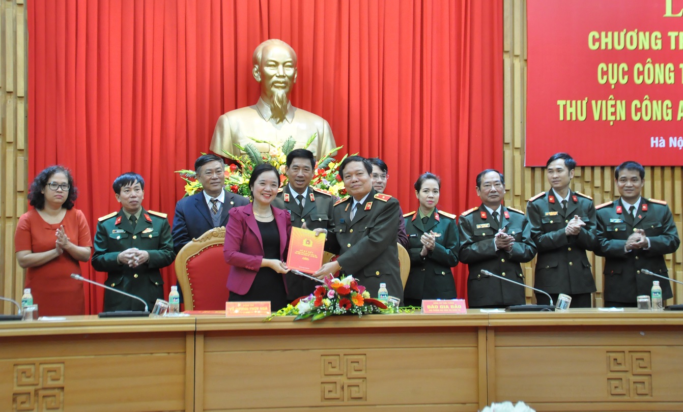 Đẩy mạnh phát triển văn hóa đọc trong lực lượng CAND