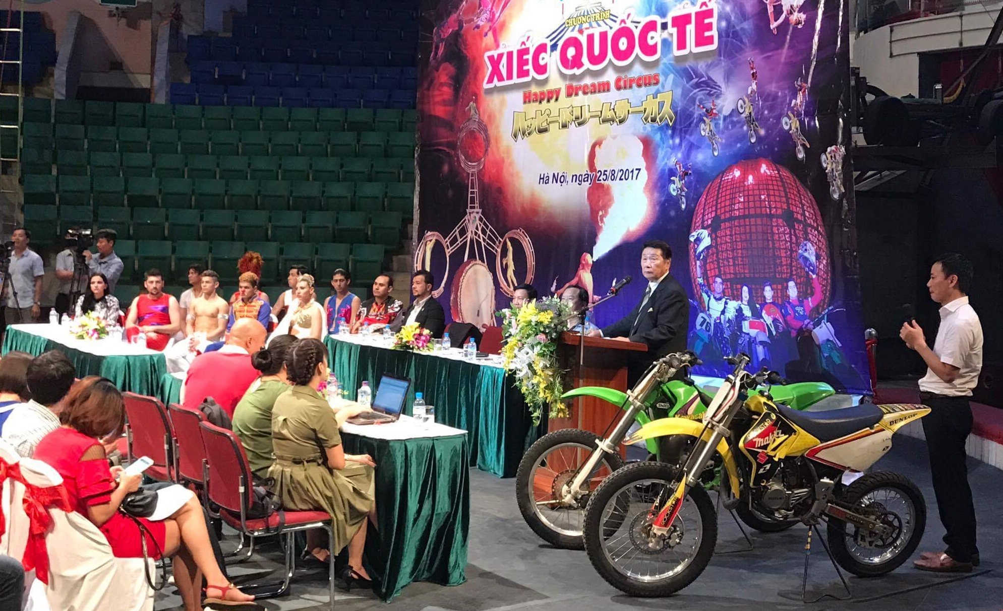 Xiếc quốc tế mạo hiểm đặc biệt lần đầu tiên tại Hà Nội